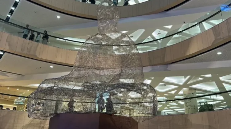 Vesak Festival Unveils Monumental Transparent Buddha Statue in Surabaya