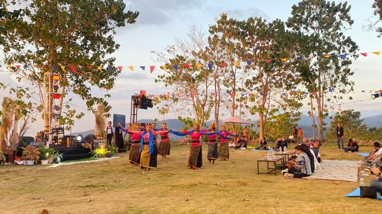 Labuan Bajo Boosts Overland Tourism with Weekend at Parapuar