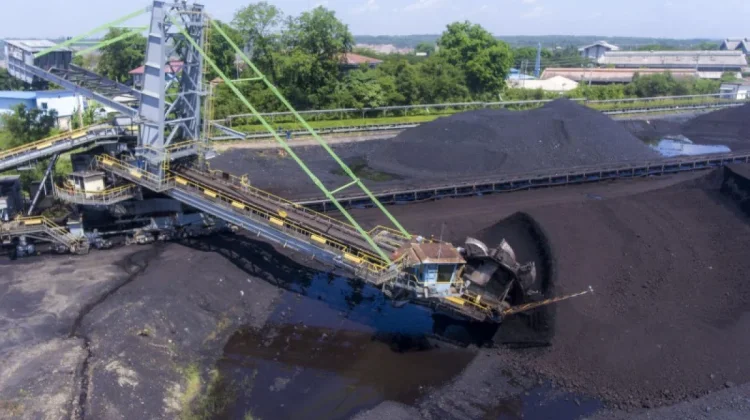 Indonesia Eyes Higher Coal Production Amid Price Recovery