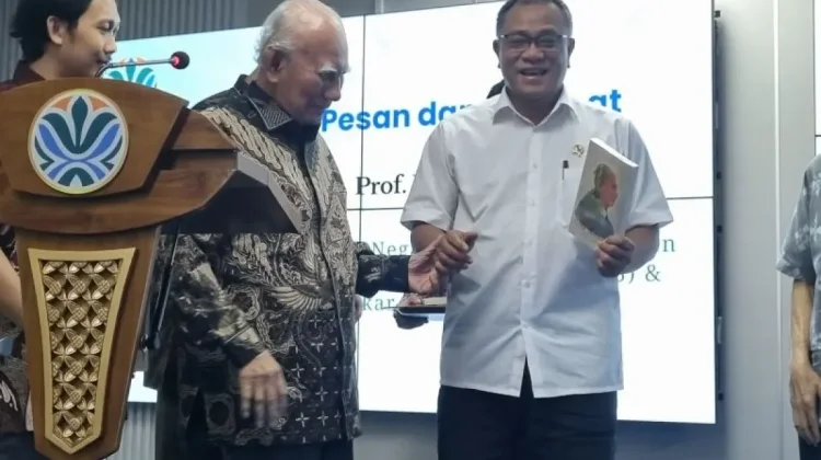 Deputy Minister Urges Collaboration on Labor Law Reform