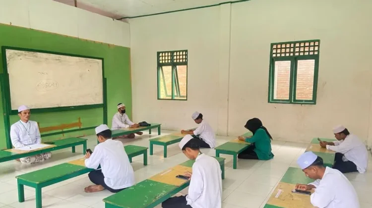 Govt Strengthens Regulations for Islamic Boarding School Licenses