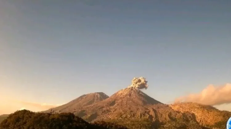 Three Volcanoes in Eastern Indonesia Erupt in Rapid Succession