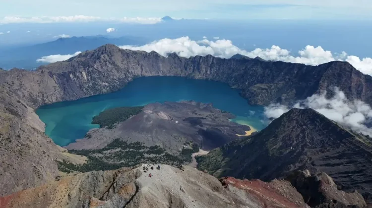 Rinjani National Park Upgrades Mountain Climbing Trails