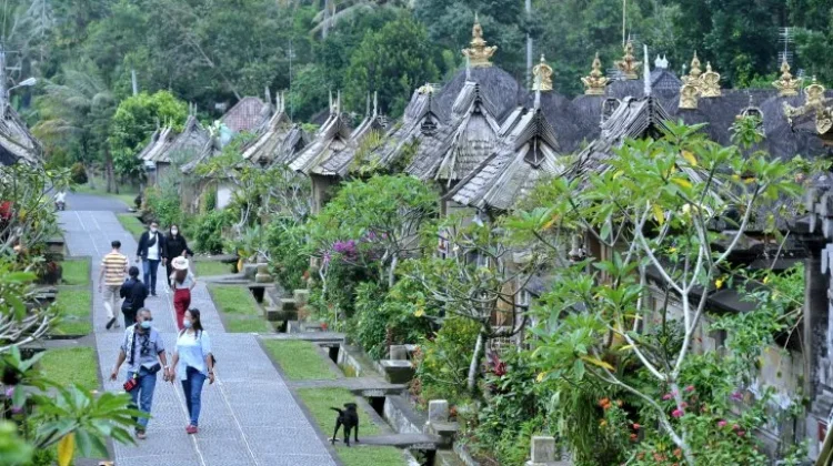 Lawmaker Pushes for Clarity on Tourism Human Resources