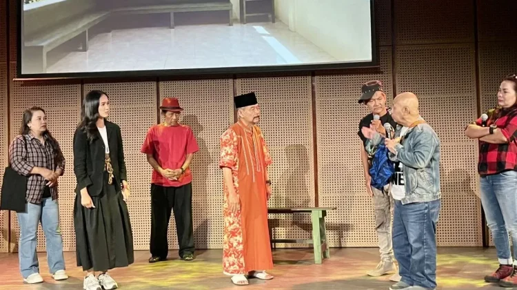 Betawi Troupe Reimagines Tradition with Modern Staging to Reach Younger Audience