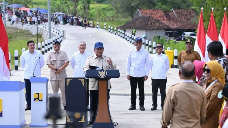 President Prabowo Inaugurates 1,151 km of Roads to Boost Economy