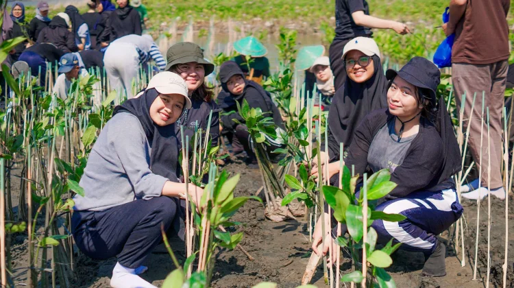 Indonesia Champions Global Partnerships for Forest and Climate Action