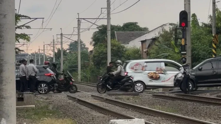 Nearly 90 Percent of Rail Accidents Linked to Ignored Barriers