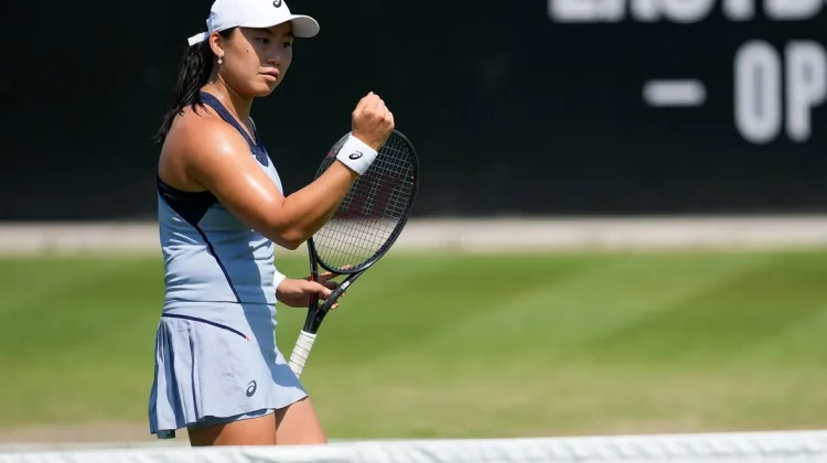 Janice Tjen Stuns Seeded Opponent in Wimbledon Debut