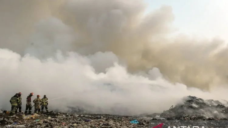 As Many as 154 Suffer ARI After Tangerang Landfill Fire