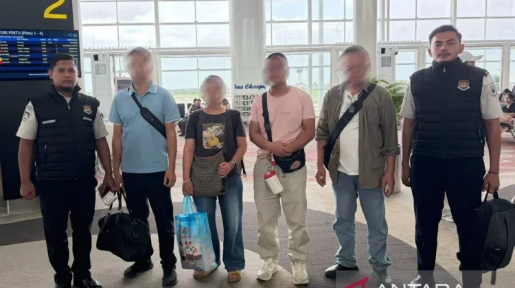 Aceh Deports Four Chinese Nationals Over Immigration Violations