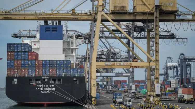 Economist Urges Faster Indonesia-EU Trade Pact to Boost Exports