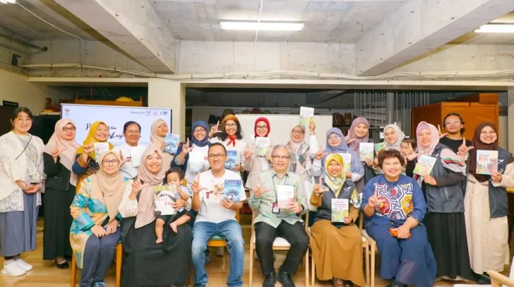 Literature Strengthens Indonesian Identity in Japan