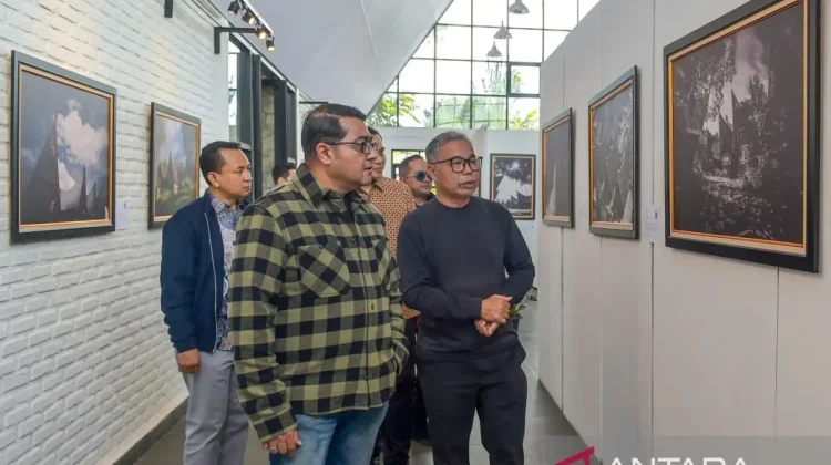 Toba Heritage Photo Exhibition Showcases Lake Toba's Culture and Creative Economy