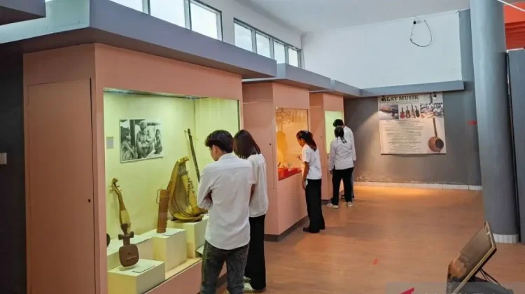 NTT Museum Becomes Interactive 'Second Classroom' for Students