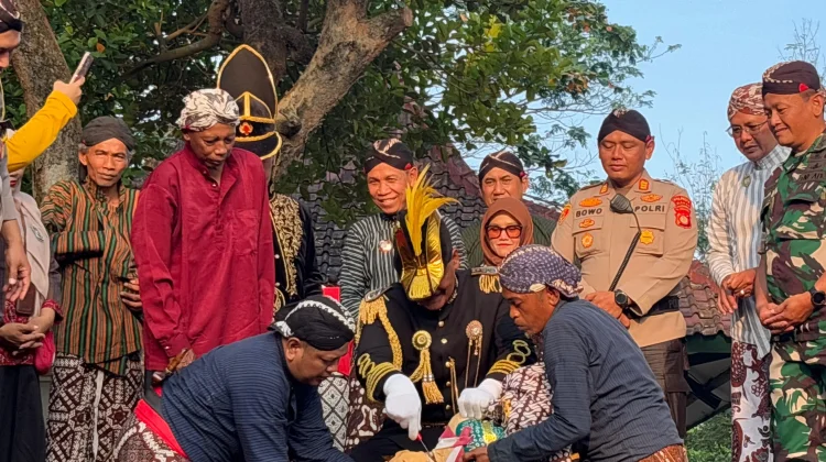 Gamping Rock Festival #2 Blends Nature Conservation Through Bekakak Tradition