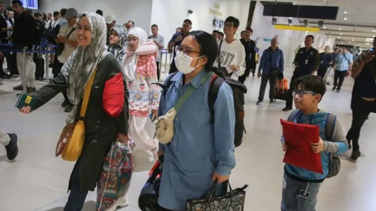 Indonesia Prepares Evacuation Plans for Migrant Workers Amid Middle East Tension
