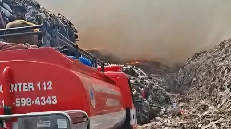 Extreme Drought Sparks 14 Land Fires in Tangerang