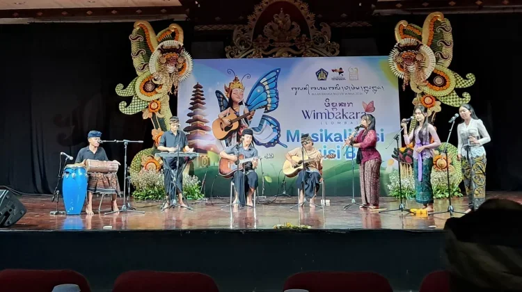 Govt Highlights Poetry’s Role in Preserving Language and National Identity