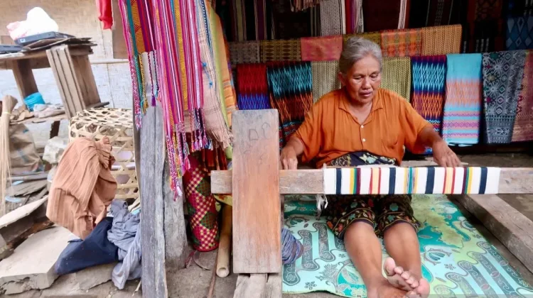 Lombok Traditional Textiles Gain Global Recognition Through Research