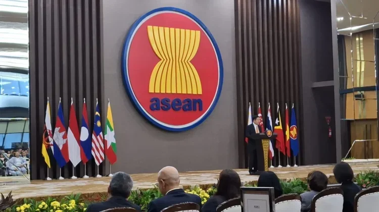 ASEAN Marks Thai PM’s Historical Visit, Stresses Three Strategic Priorities