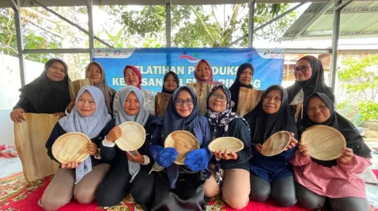 South Sumatra Women Turn Areca Nuts into High-Value Goods