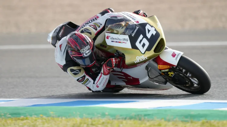 Crash Halts Indonesian Rider Mario Aji’s Progress in Moto2 British GP Qualifying