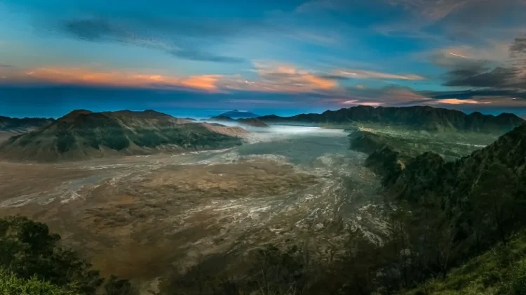 Bromo Reopens to Tourists After 13-Day Wildfire Operation
