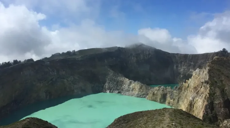 Tour Operators Urge Safety Assurance Before Promoting Flores Tourism Post-Quake