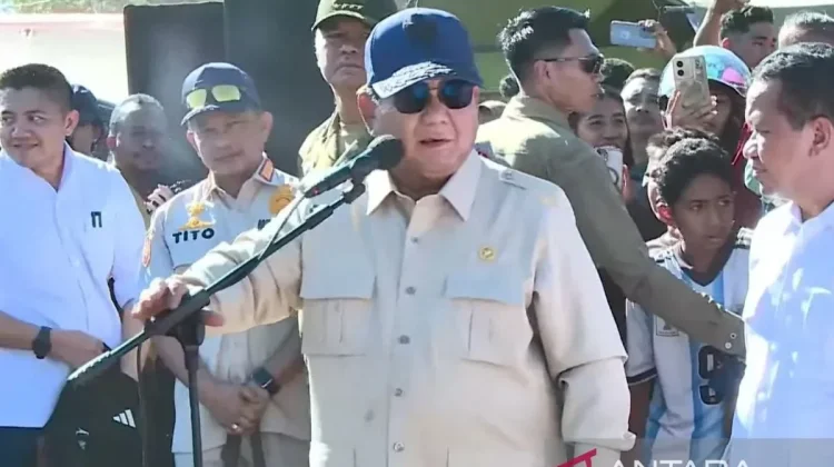 President Prabowo Visits Nagekeo to Review Quake Relief Efforts