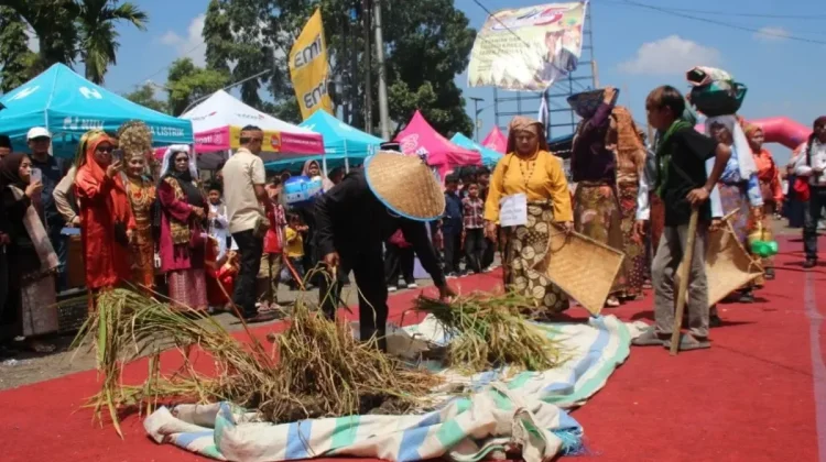 Nagari Tabek Panjang Showcases Minangkabau Culture to Boost Tourism