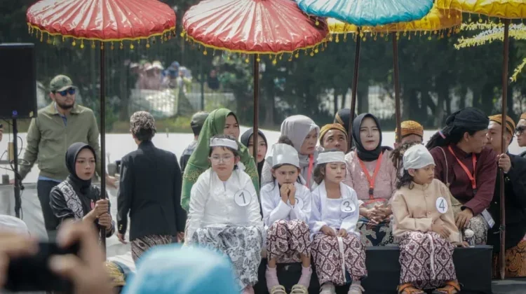 Dieng Culture Fest 2026 Holds Sacred Hair Dreadlock Cutting Ceremony