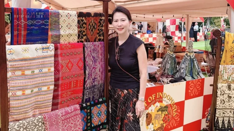 Indonesian Traditional Crafts Draw Chinese Interest at Shanghai Exhibition