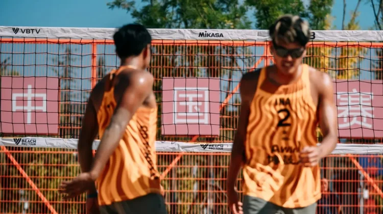 Indonesia’s Beach Volleyball Duo Show Mental Strength in Quarterfinal Push