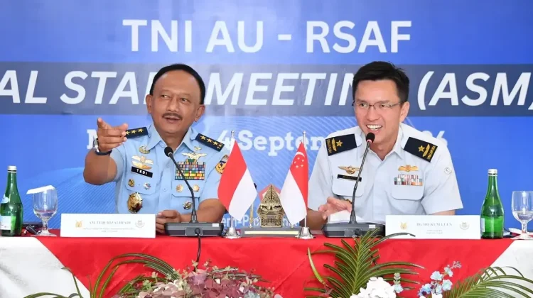 Indonesia–Singapore Air Forces Strengthen Ties Through Annual Staff Meeting