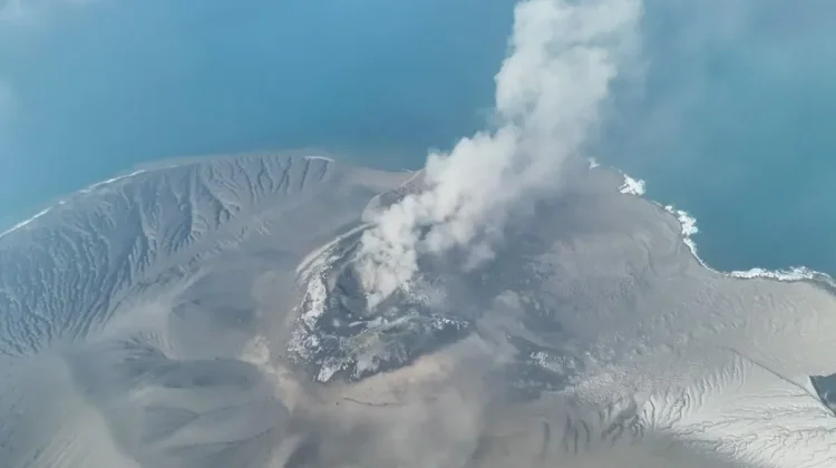 Cloud Seeding and Water Mist Used to Disperse Mount Anak Krakatau Ash