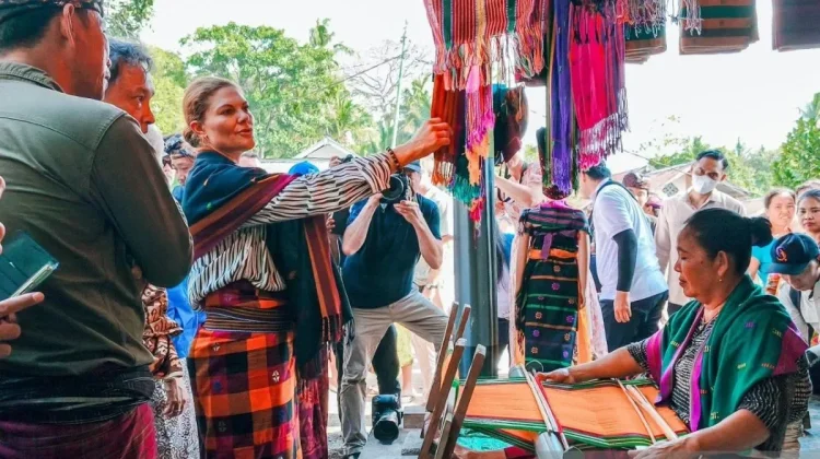 Sweden’s Crown Princess Victoria Completes Three Day Visit to West Nusa Tenggara