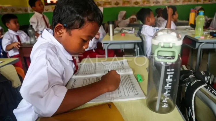 OECD Highlights Teacher Quality as Key to Indonesia’s Human Capital Growth