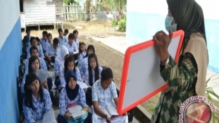 Kutai Kartanegara to Preserve Mother Tongue through Language Lesson in School