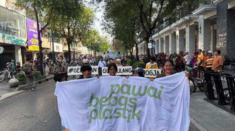 Plastic-Free Parade and Picnic Brings Energy and Advocacy to Yogyakarta