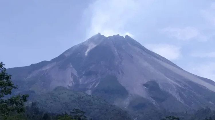 Indonesia’s 127 Active Volcanoes Require Broader Monitoring