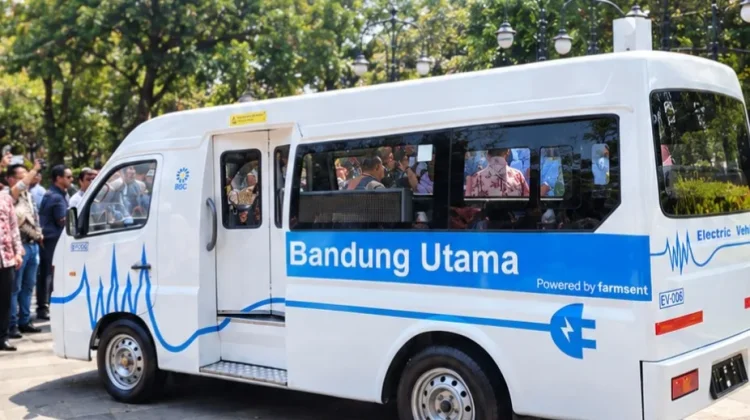 Bandung Turns Electric Angkots into Blockchain Digital Drive