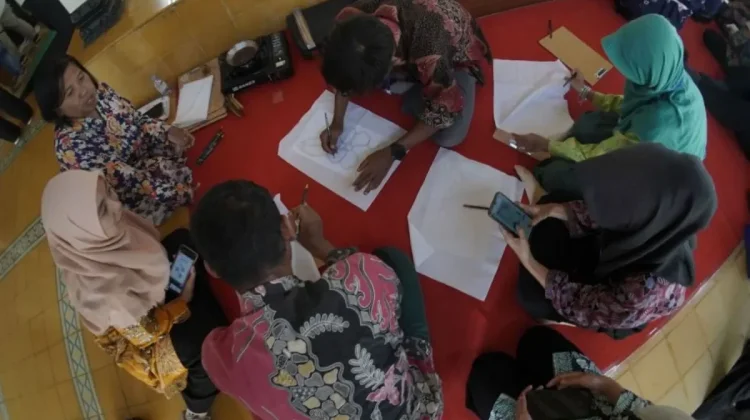 Yogyakarta Empowers 100 Disabled Artisans via Inclusive Batik Program