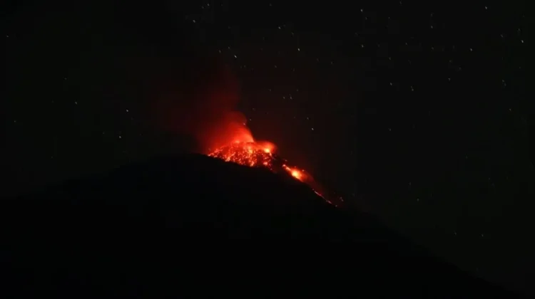 Lembata Halts Tourism and Pesta Kacang as Mount Ile Lewotolok Rises