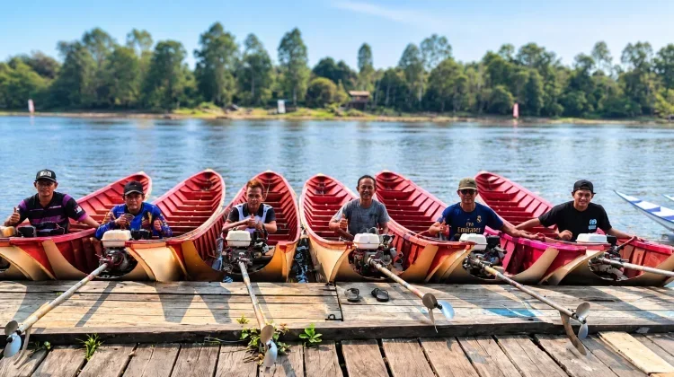 Ketinting Boat Race Enlivens 2026 Kelumpang Lake Festival in East Kalimantan