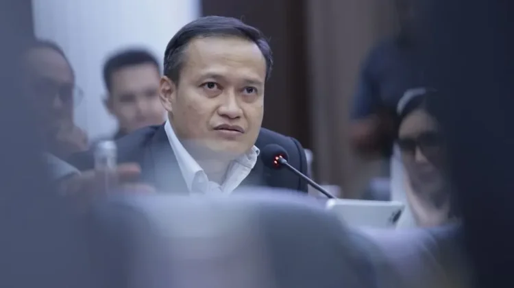 House Calls for Balance Between Data Integration and Public Rights