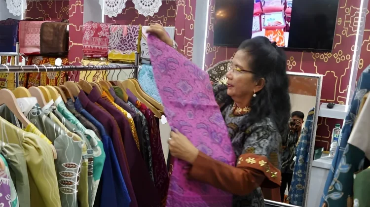 Bangka Belitung's Traditional Cual Weave Shines at Kriyanusa 2026