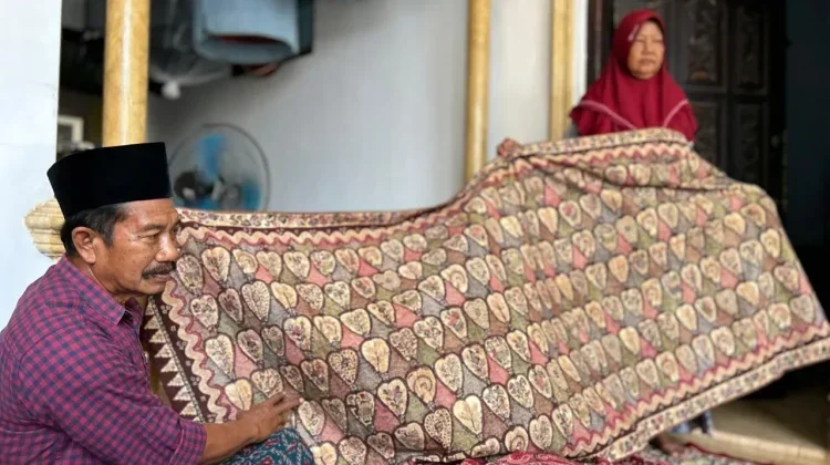 Bangkalan’s Gentongan Batik Preserves Heritage and Taboos