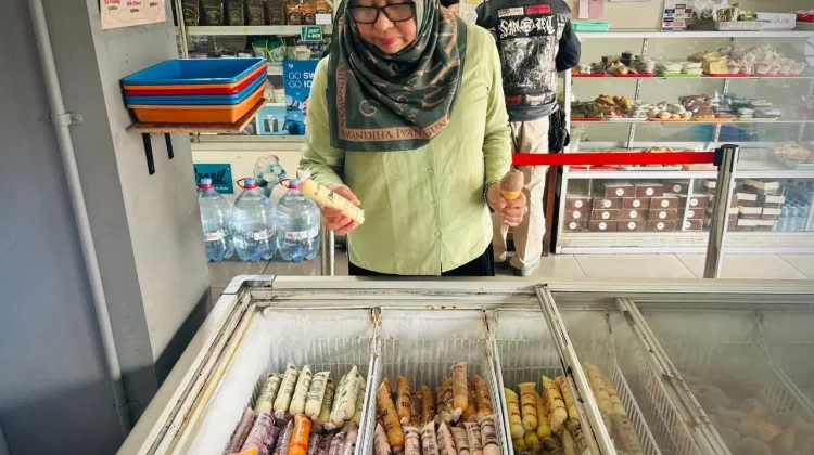 Purwokerto Legendary Es Brasil Ice Cream Preserves Heritage Across Generations