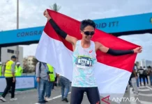 Robi Syianturi Breaks National and SEA Records at Sevilla Marathon